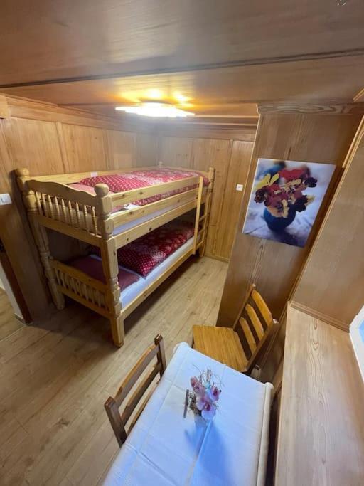 Apartment Chalet Im Sunnigen Usblick Венген Екстериор снимка